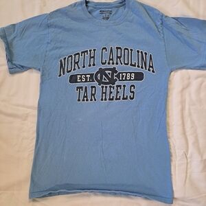 Mens Small University of North Carolina Tar Heels T-shirt